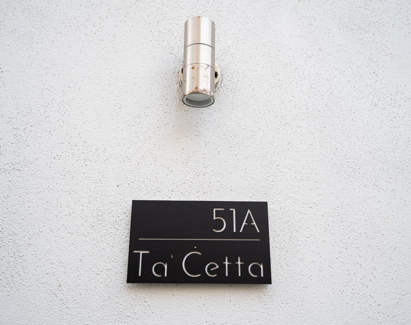 Ta Cetta Lejlighed Floriana Eksteriør billede